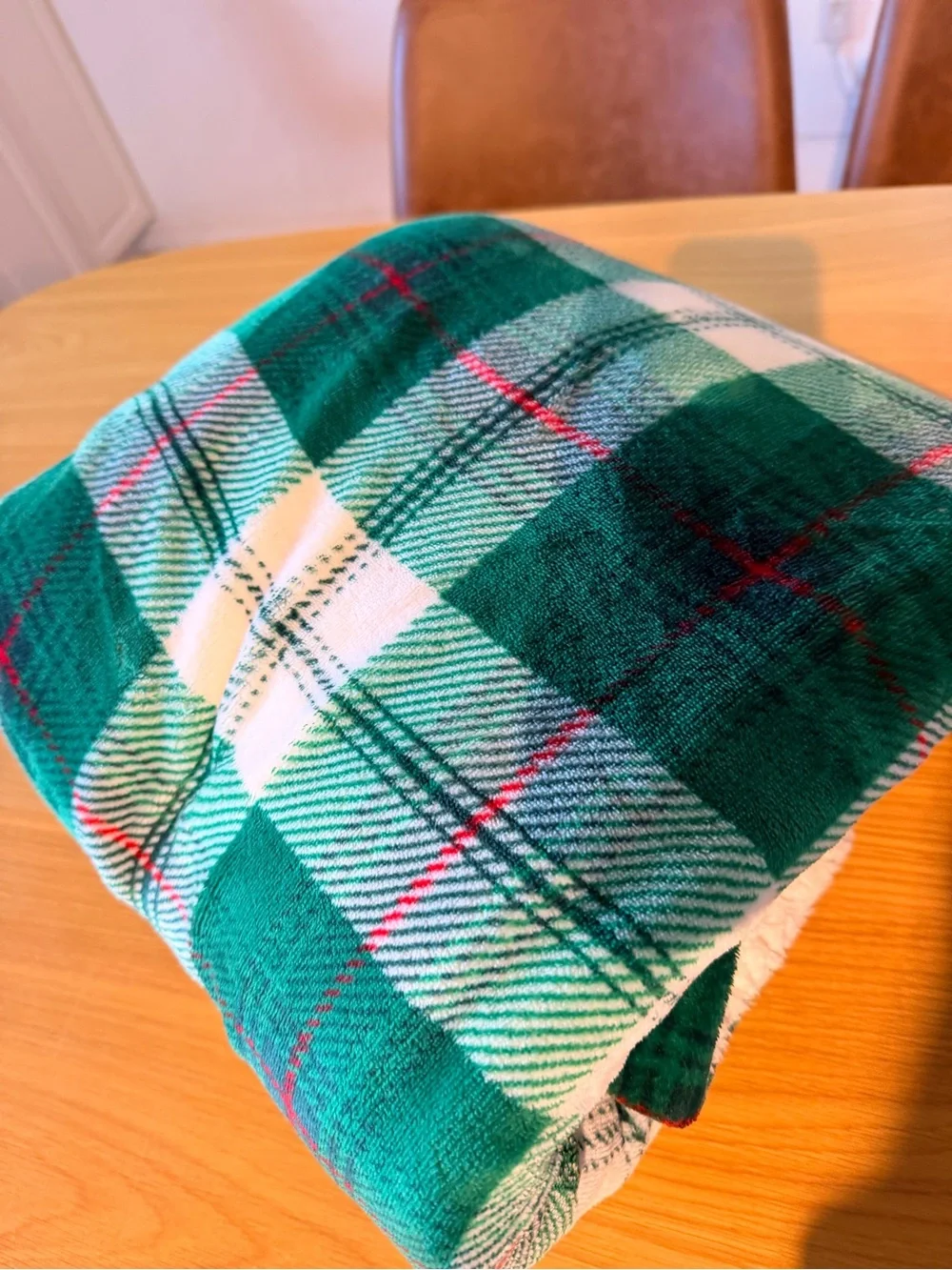 Cozy Green Plaid Sherpa Throw Blanket - threshold 50”x60”